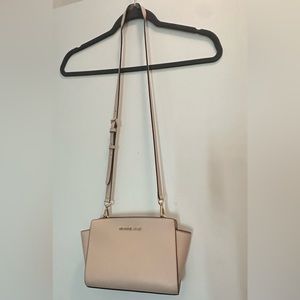 Michael Kors Crossbody Bag